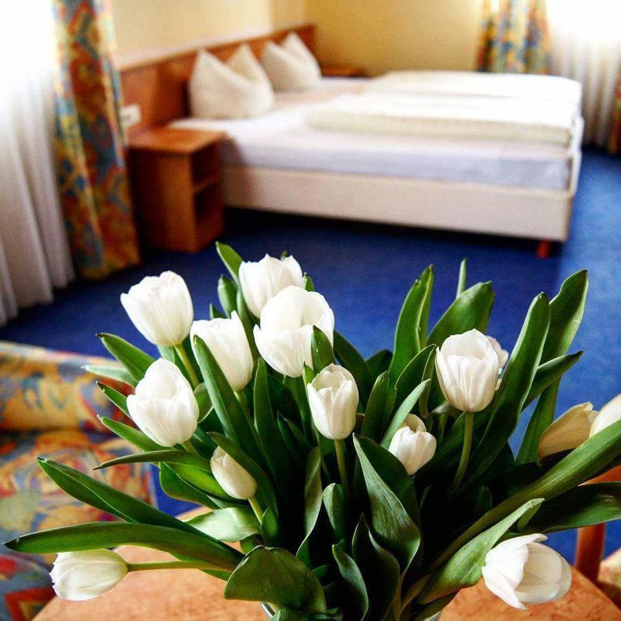 באד אבאך Hotel-Cafe Rathaus מראה חיצוני תמונה